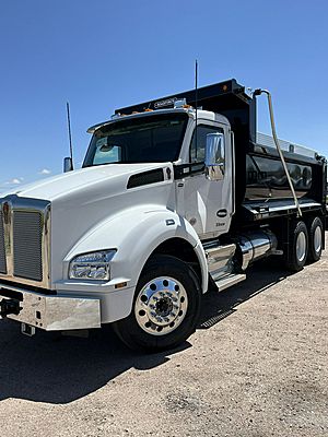 2025 Kenworth T880 - Dump Truck