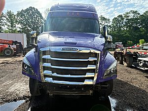 2020 Freightliner PT126SLP - Cascadia