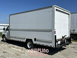 2018 Ford E350