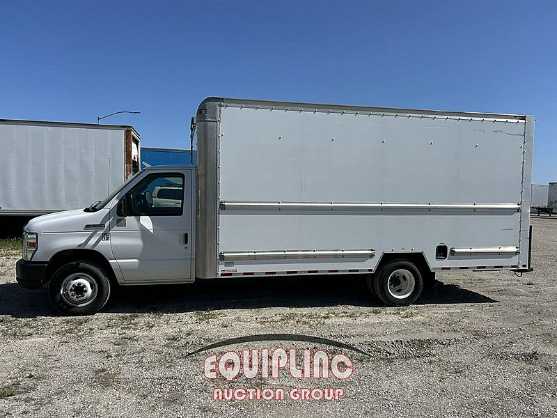 2018 Ford E350