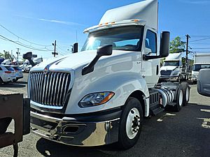 2019 International LT625 - Day Cab