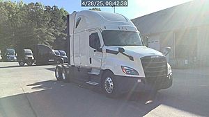 2021 Freightliner Cascadia - Sleeper Truck