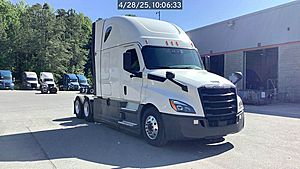 2021 Freightliner Cascadia - Sleeper Truck