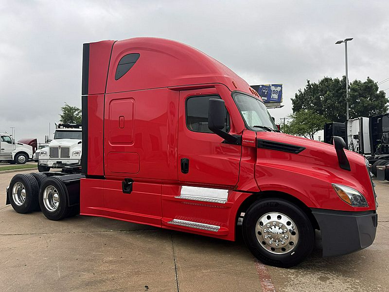 2022 Freightliner PT126064ST