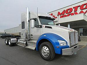 2025 Kenworth T880 - Sleeper Truck