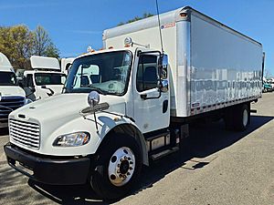2014 Freightliner M2 106 - Box Van