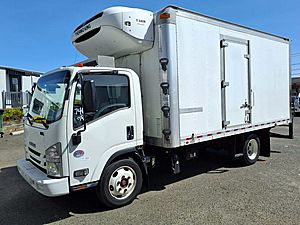 2017 Isuzu NRR