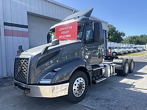 2019 Volvo VNL64T-300