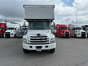 2020 Hino 268A - Box Truck