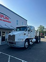 2017 Mack Pinnacle CXU613