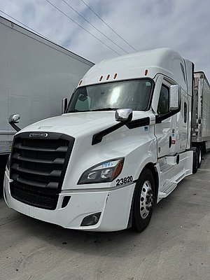2023 Freightliner Cascadia 126