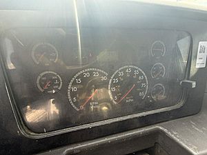 2002 STERLING TRUCK M8500 Acterra