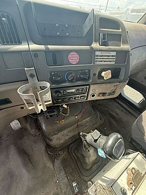 2002 STERLING TRUCK M8500 Acterra