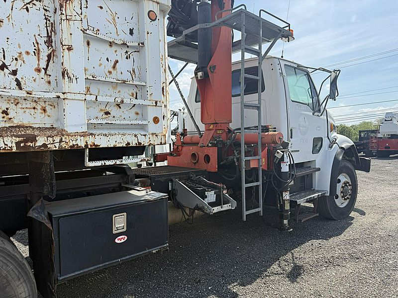 2002 STERLING TRUCK M8500 Acterra