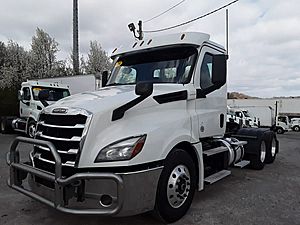 2020 Freightliner Cascadia - Day Cab