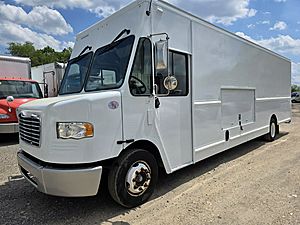 2017 Freightliner MT55