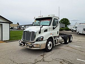 2018 Freightliner Cascadia 113 - Day Cab
