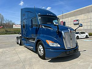 2022 Kenworth T680 - Sleeper Truck