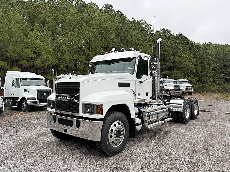 2026 Mack Pinnacle PI64T For Sale | Day Cab | #11PI019343