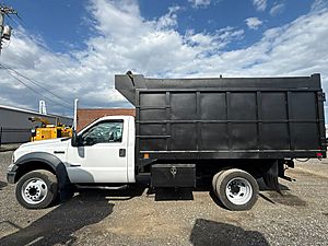 2006 Ford F450 - Dump Truck