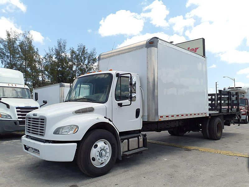 2018 Freightliner M2 106