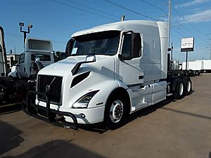 2020 Volvo VNR64T-640