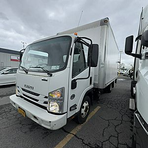 2019 Isuzu NPR HD