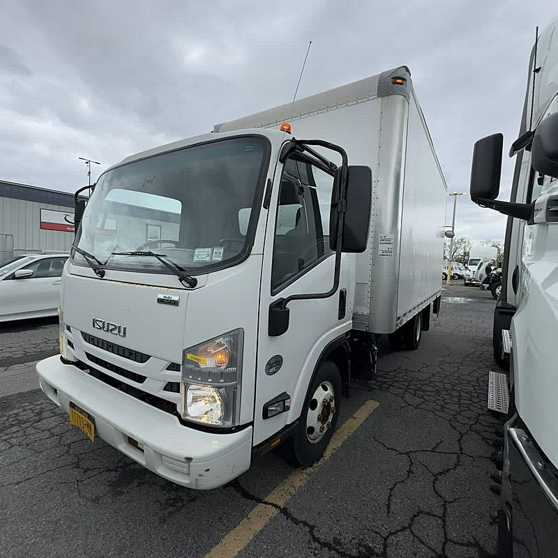 2019 Isuzu NPR HD