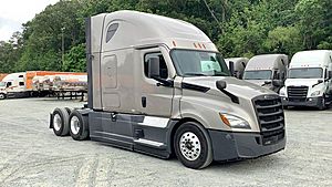 2021 Freightliner Cascadia - Sleeper Truck