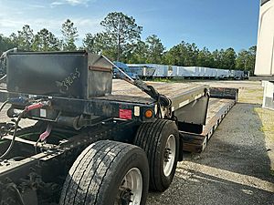 2016 Fontaine Renegade LX - Lowboy