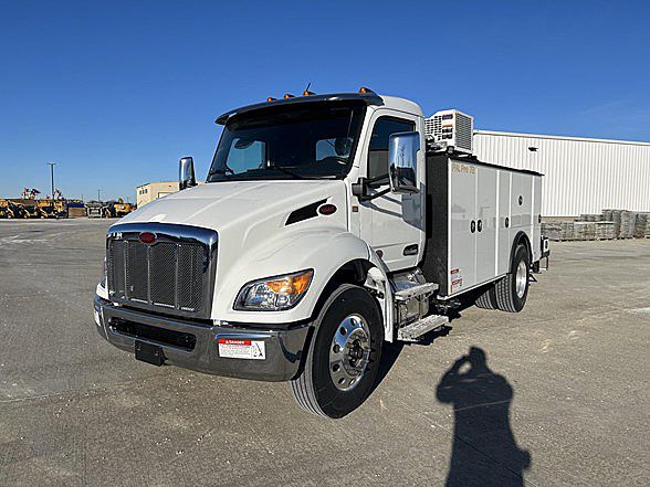 2025 Peterbilt 537