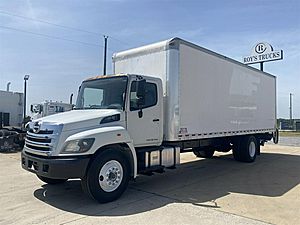 2017 Hino 