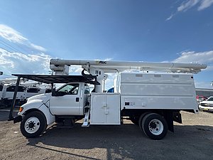 2003 Ford F750 - Bucket Truck 2003 Ford F750 - Bucket Truck