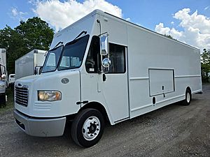 2016 Freightliner MT55 - Box Van