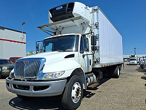 2018 International DuraStar 4300 - Refrigerated Van