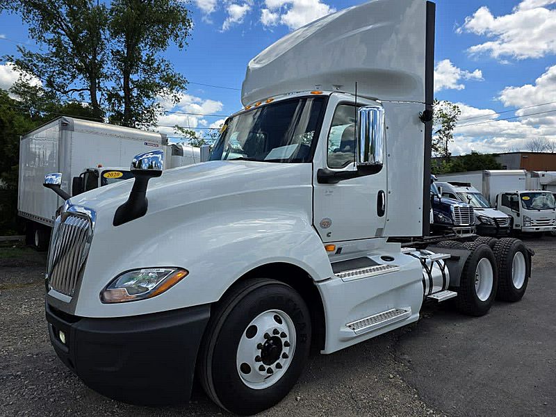 2018 International LT625