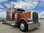2023 Peterbilt 389