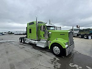 2021 Kenworth W900L - Sleeper Truck