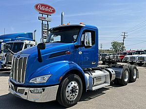2022 Peterbilt 579