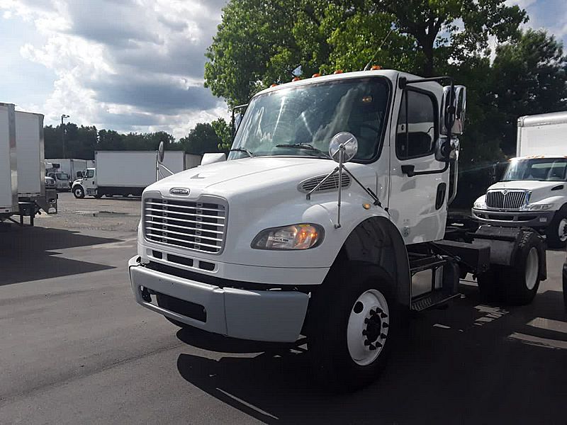 2016 Freightliner M2 106