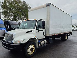 2017 International DuraStar 4300 - Box Van