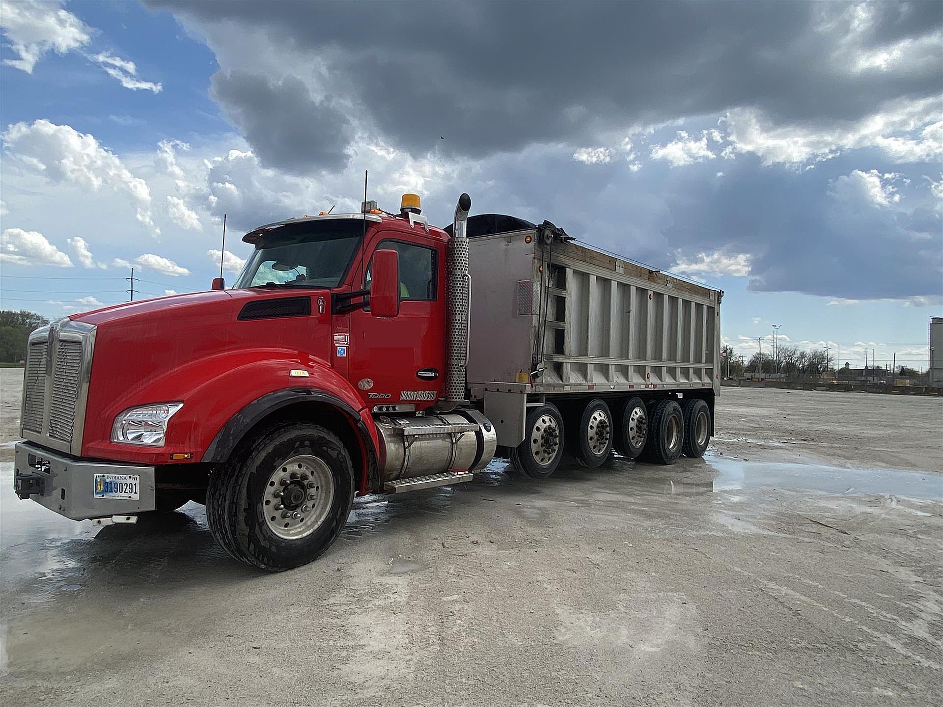 2016-kenworth-t880.1.jpg