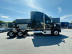 2022 Western Star 4900EX - Sleeper Truck