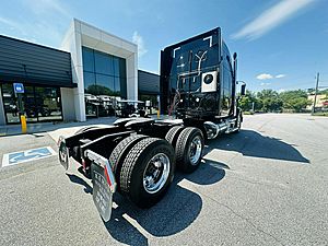 2022 Western Star 4900EX - Sleeper Truck