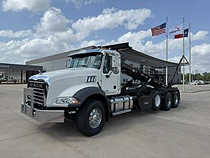 2019 Mack Granite - Roll-Off