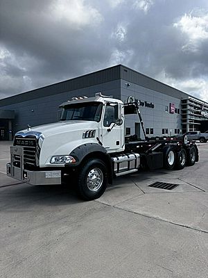 2019 Mack Granite - Roll-Off