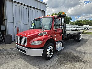 2018 Freightliner M2 106 - Box Van