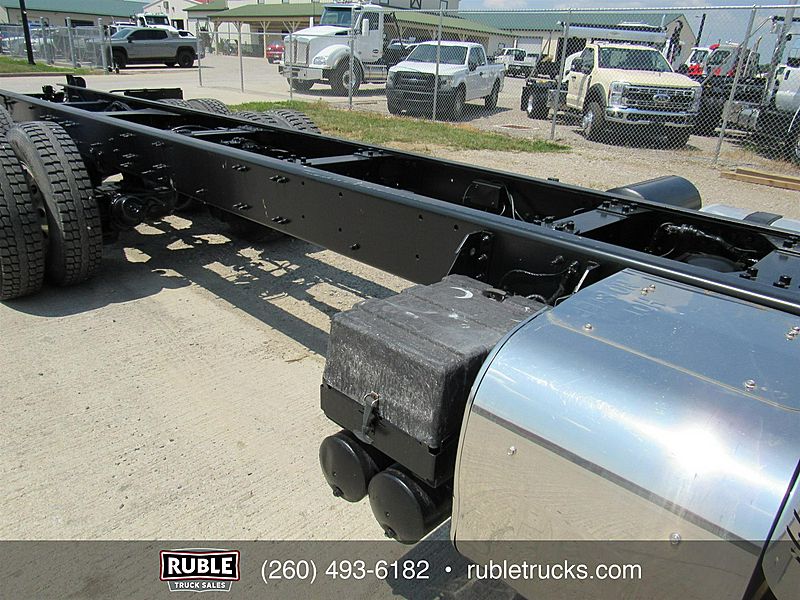 2014 Mack GU813
