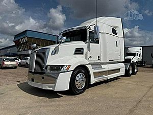 2021 Western Star 5700XE - Sleeper Truck