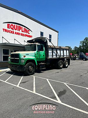 1992 Ford LT9000 - Dump Truck